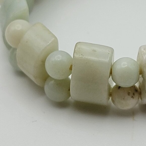 Natural Light Green Jade Geometric Beads Stretch Bracelet 6.5" Adjustable - Picture 4 of 7